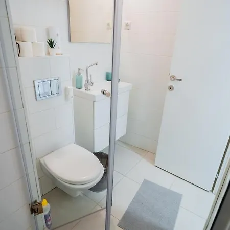 One Bedroom Flat In Bucharest's Historic District * Bucharest