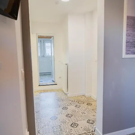 Apartment One Bedroom Flat In Bucharest's Historic District Bucharest